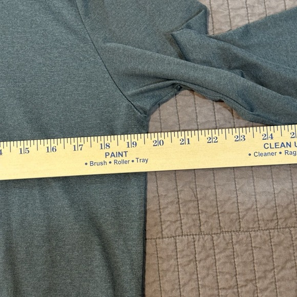 Vuori Daydream Crew Top Womens Medium Green Pullover Workout Performance VW133 - Picture 8 of 10